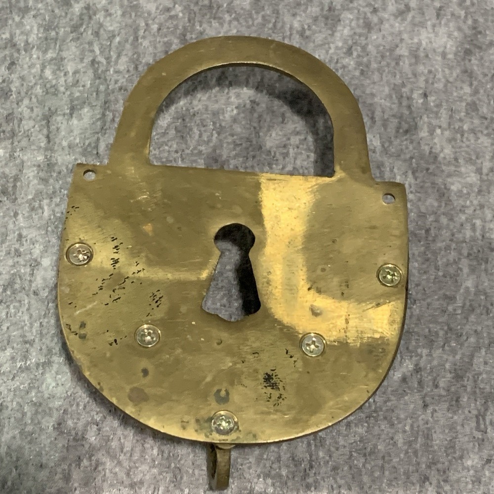 Vintage Brass Lock-shaped Key Holder for Wall Mini Hooks/Holders - Picture 3 of 7